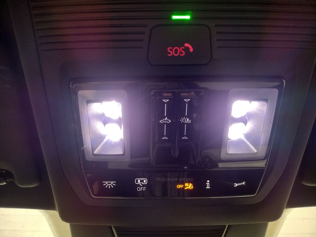 2025 Volkswagen Tiguan 2.0T SE R-Line Black