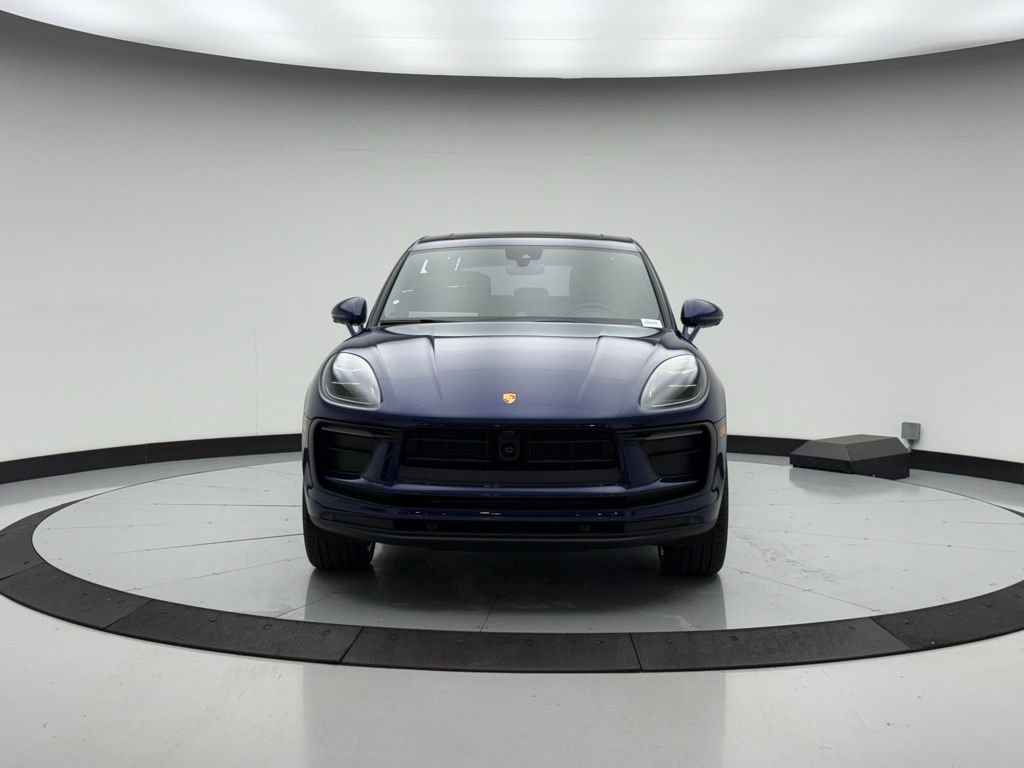 Thumbnail: 2026 Porsche Macan - 6