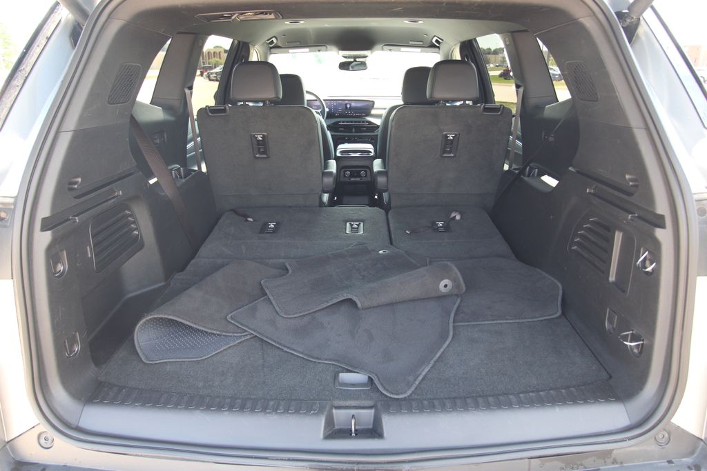 Used 2025 Buick Enclave SUV