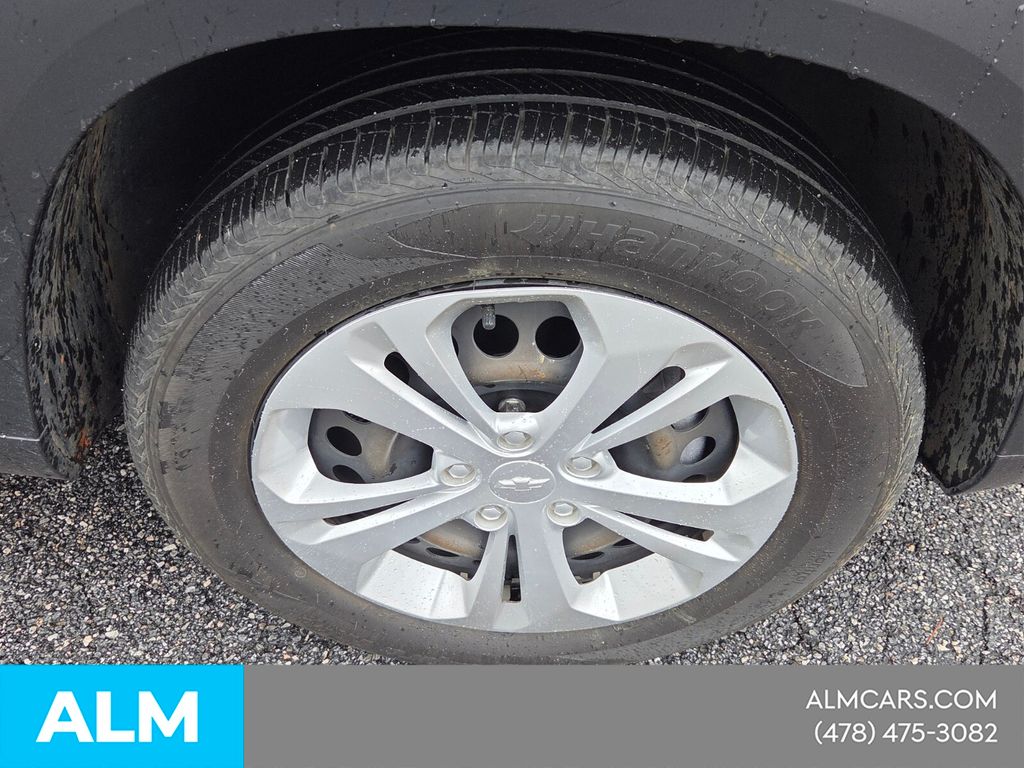 Used 2024 Black Chevrolet LS image 17