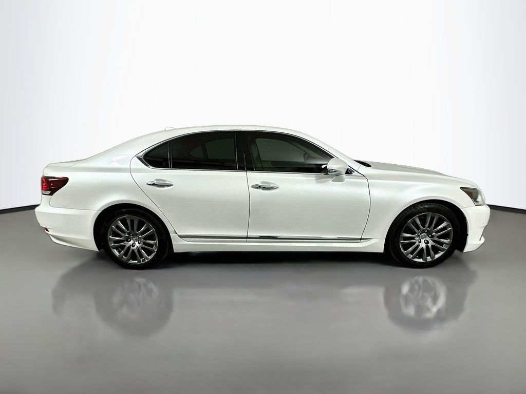 Thumbnail: 2016 Lexus LS - 4