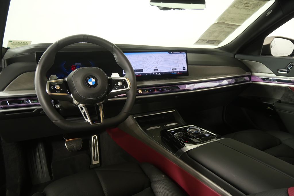 Thumbnail: 2026 BMW 7 Series - 19