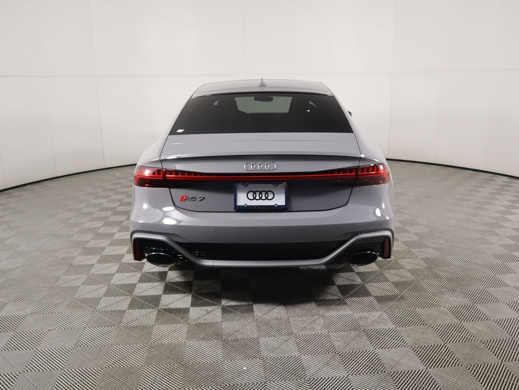 Thumbnail: 2026 Audi RS 7 - 6