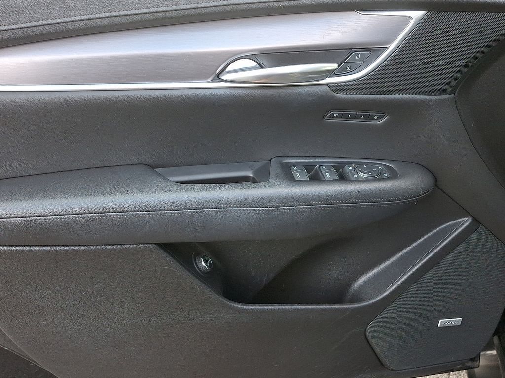 Thumbnail: 2019 Cadillac XT5 - 13