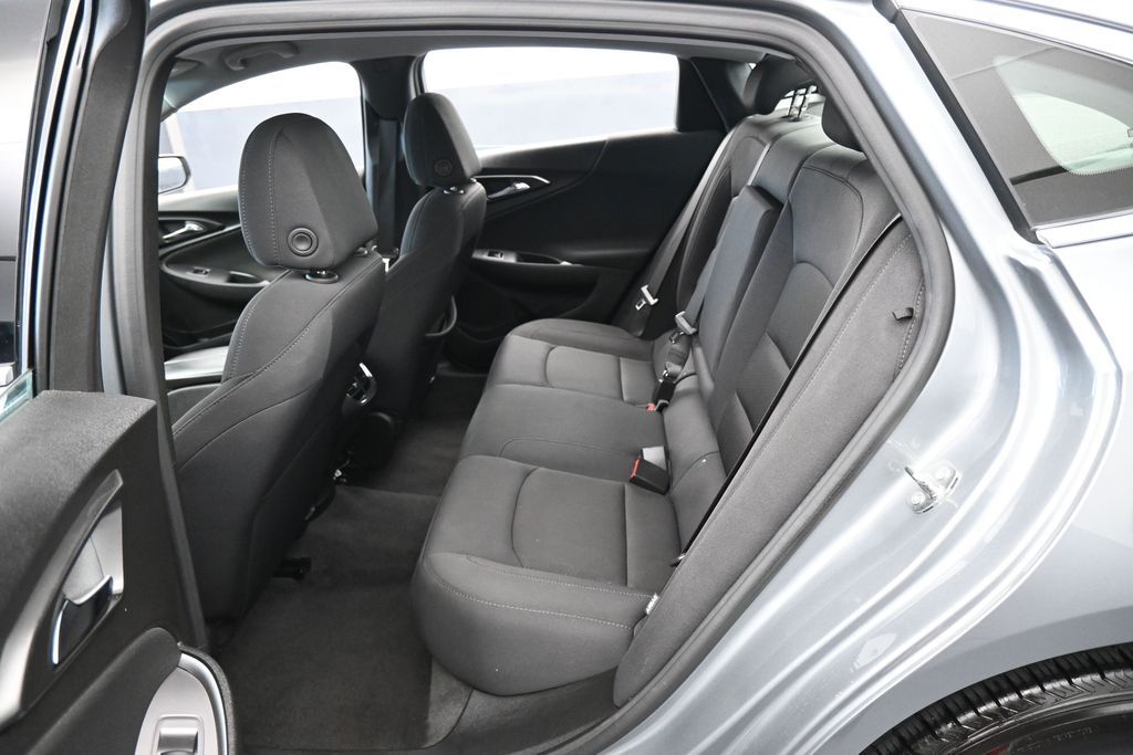 Used 2024 Sterling Gray Metallic Chevrolet LT image 28