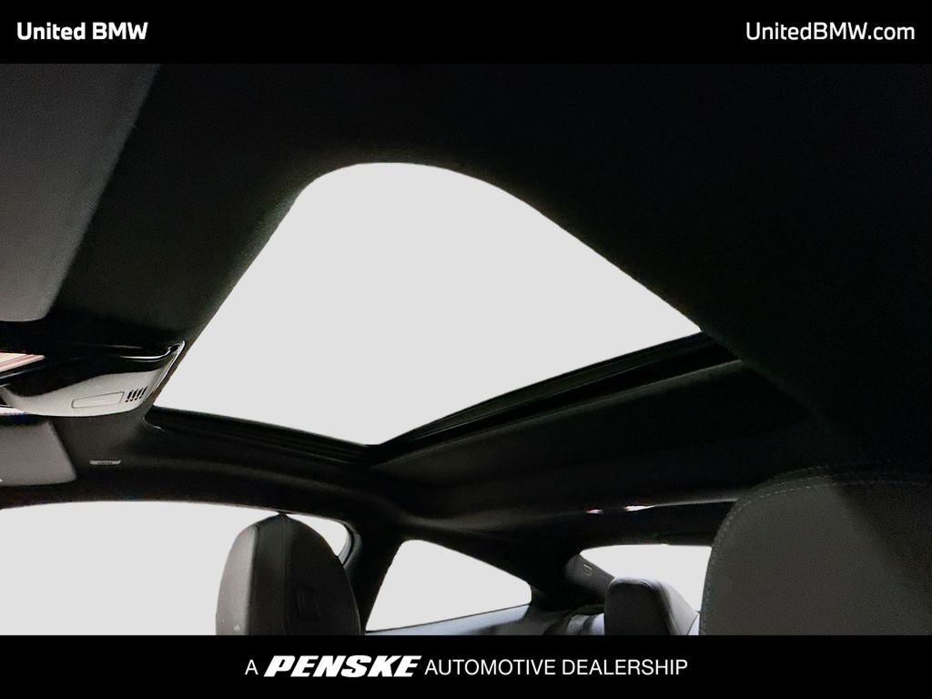 Thumbnail: 2026 BMW 4 Series - 12