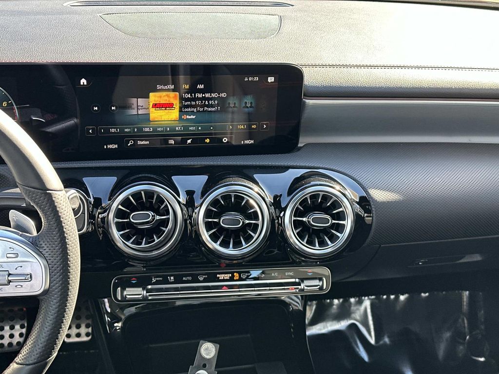 Thumbnail: 2022 Mercedes-Benz CLA - 32