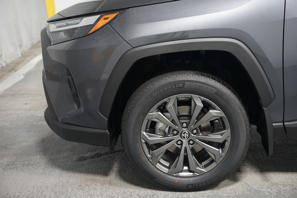 Thumbnail: 2025 Toyota RAV4 - 5
