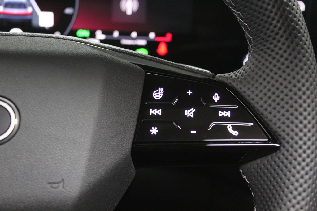 Thumbnail: 2025 Audi SQ5 - 29