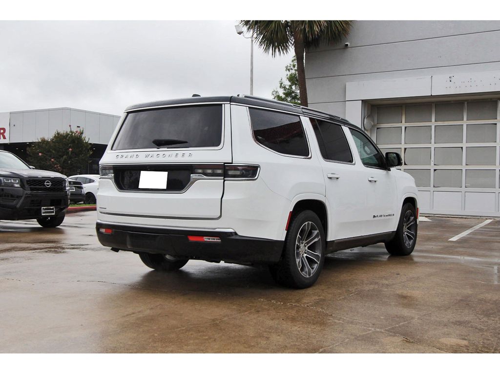 2023 Jeep Grand Wagoneer Base - 3