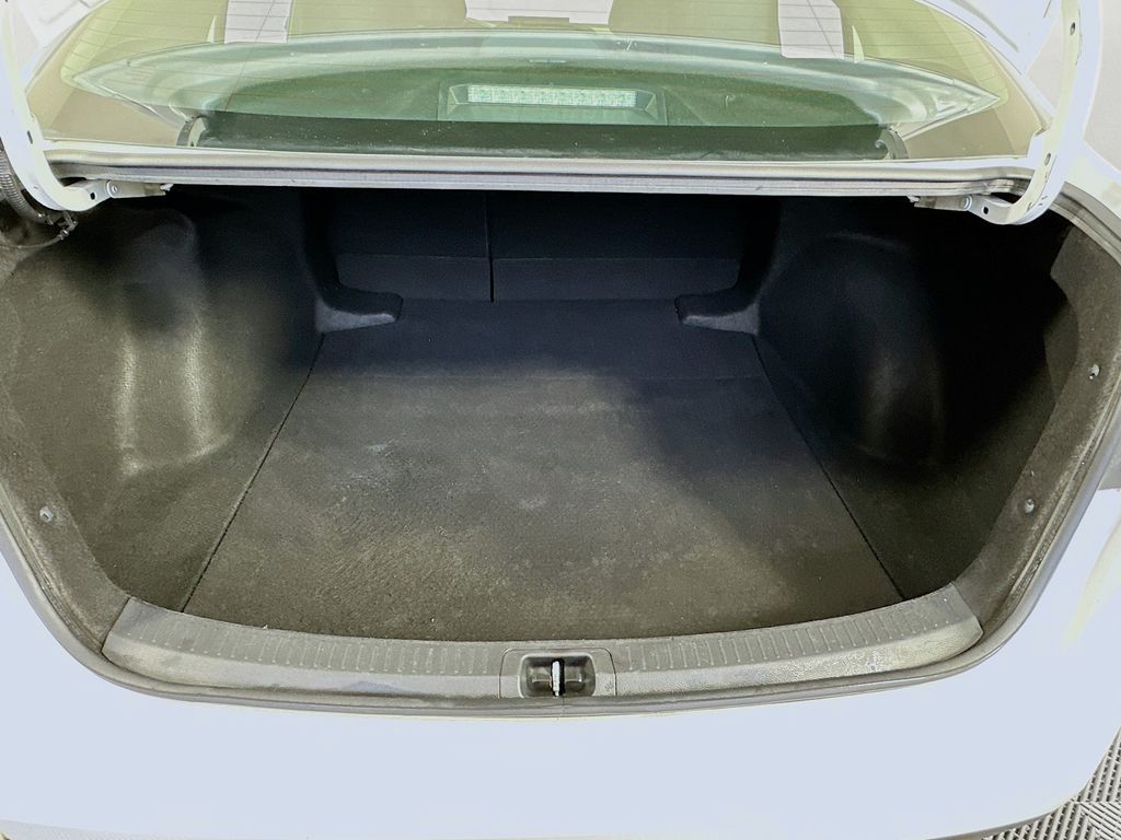 Thumbnail: 2021 Toyota Corolla - 24