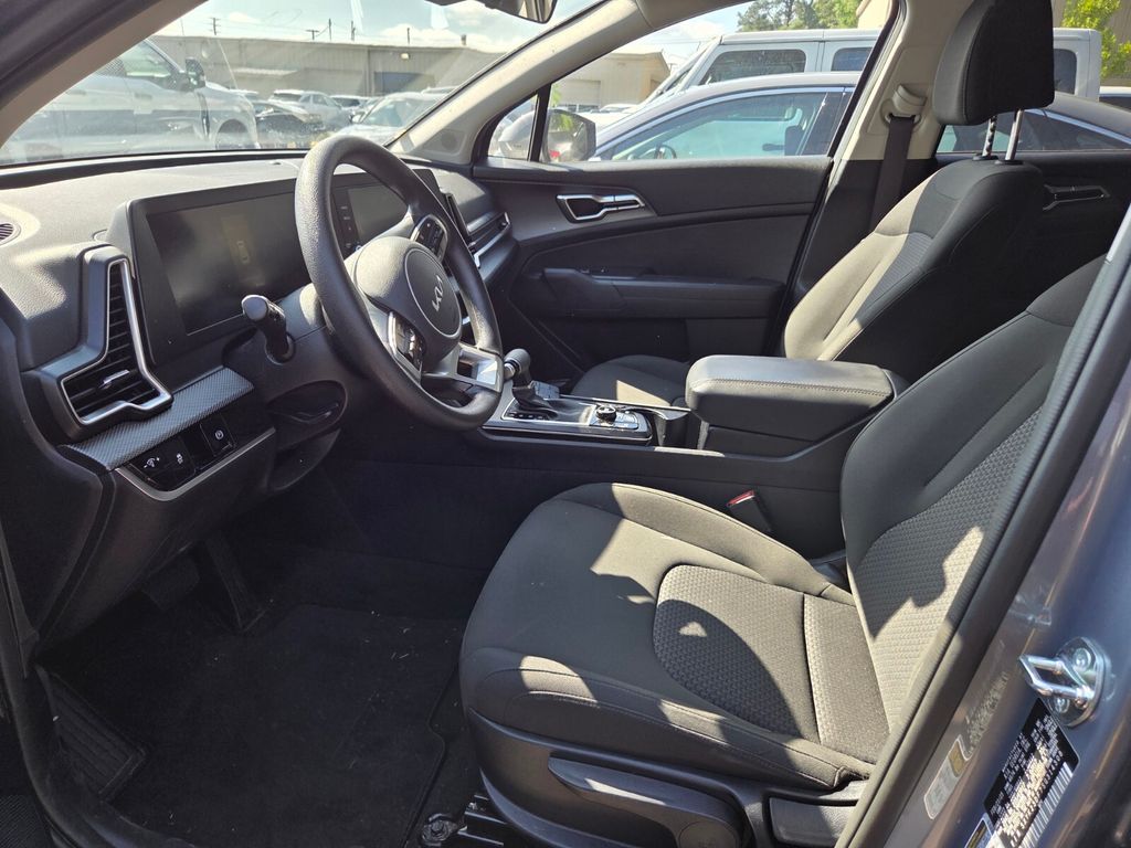 Used 2025 Silver Kia LX image 3