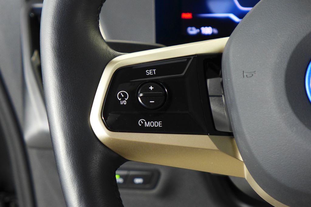 Thumbnail: 2023 BMW iX - 28