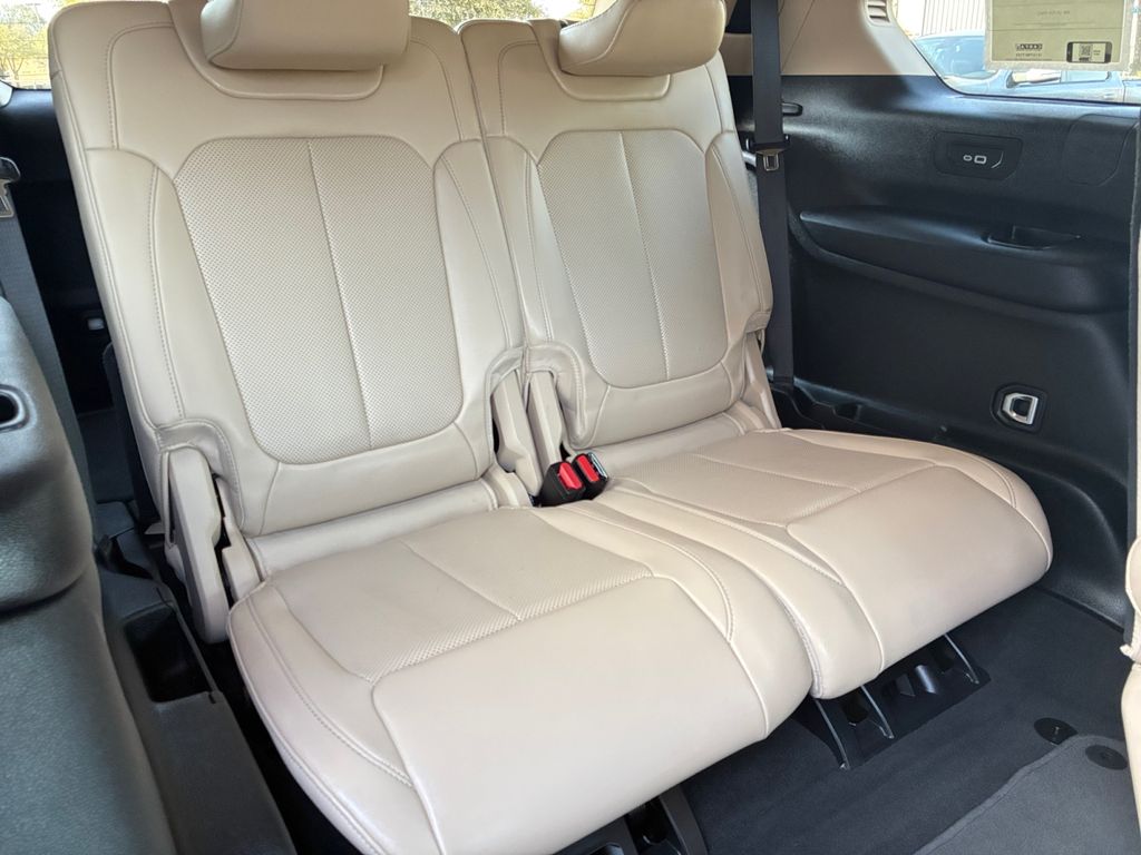 Used Car 2022 Jeep Grand Cherokee L  Limited For Sale Under $25,000 In Austin, Texas