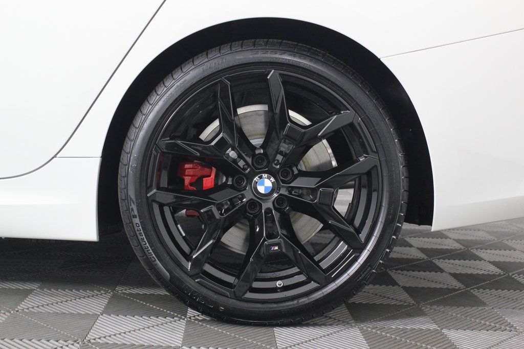 2025 BMW 3 Series 330i 10