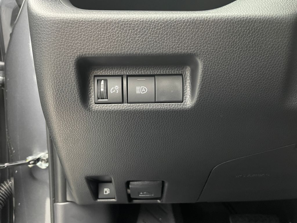 Thumbnail: 2025 Toyota RAV4 - 19