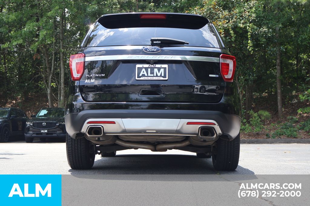 Used 2016 Black Ford Platinum image 9