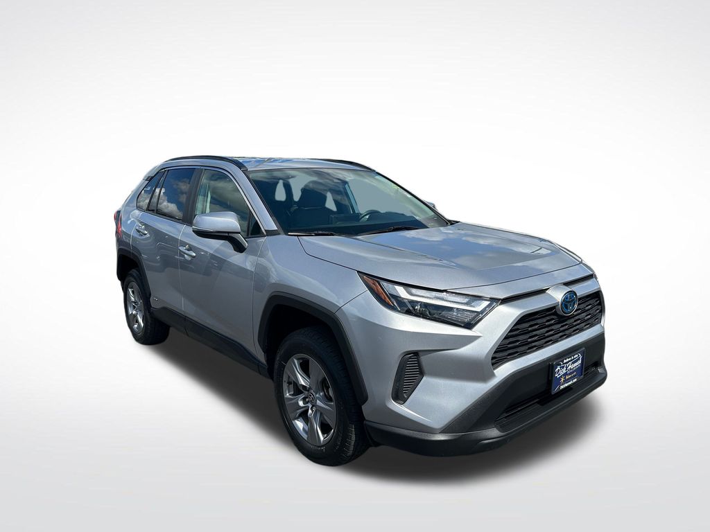 Used 2022 Toyota RAV4 XLE with VIN 4T3RWRFV5NU074191 for sale in Gladstone, OR