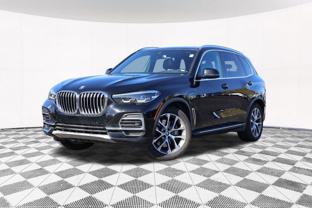 2023 BMW X5 xDrive45e 2