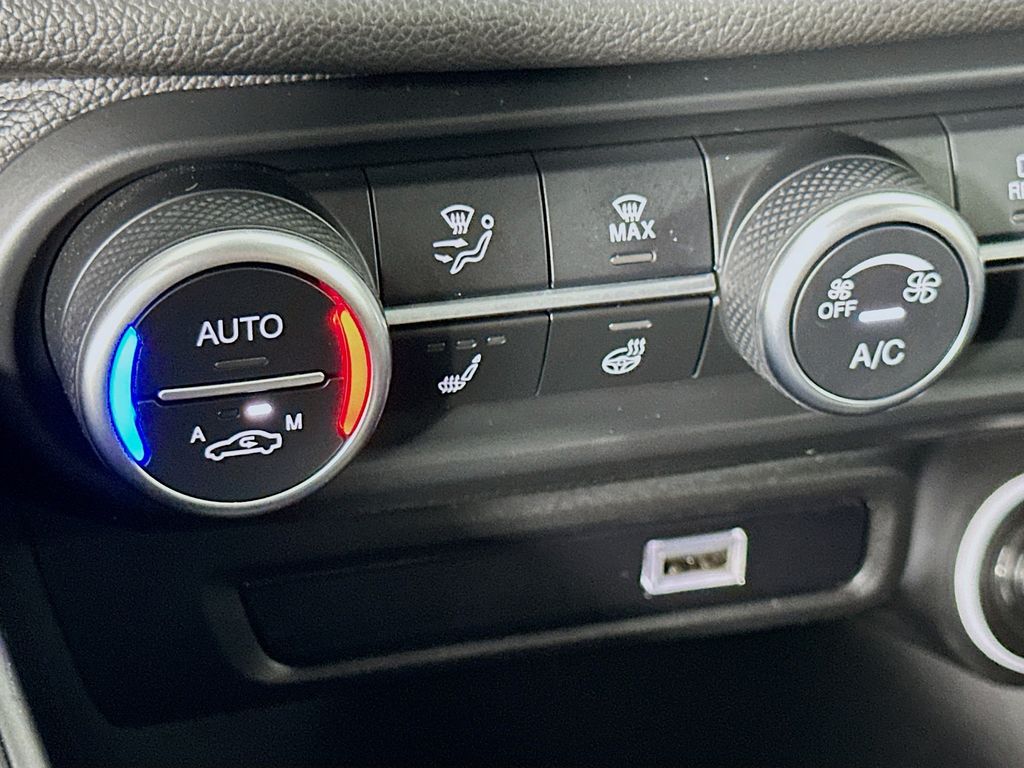 2022 Alfa Romeo Giulia Ti 21