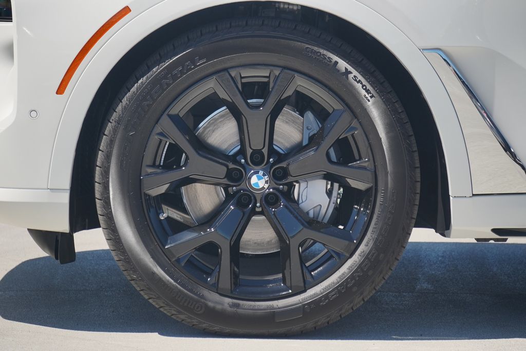 Thumbnail: 2026 BMW X7 - 5