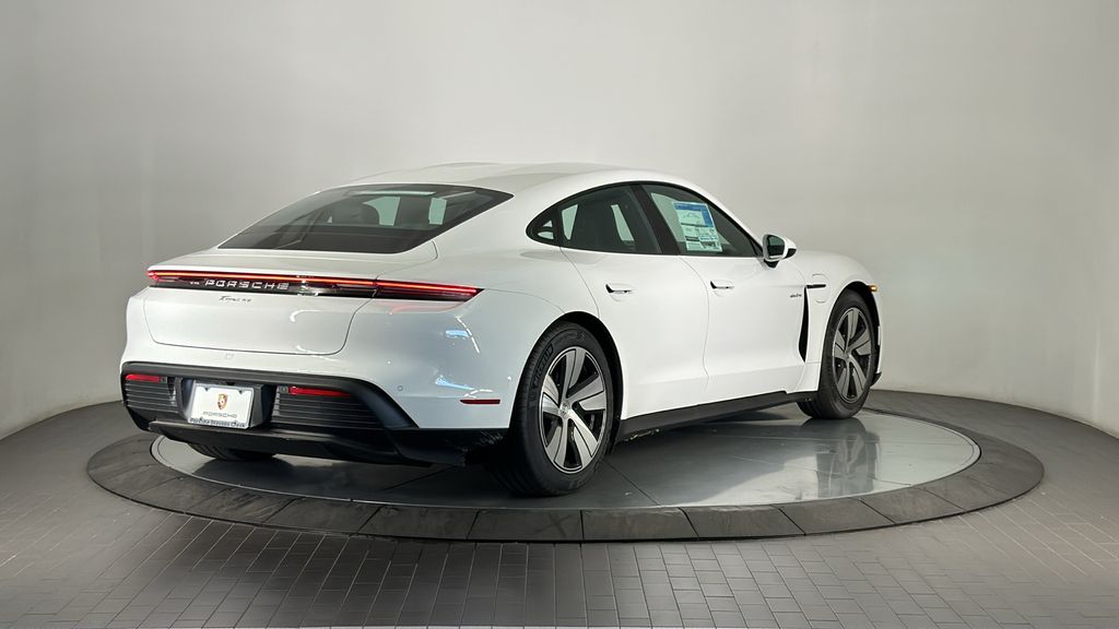 Thumbnail: 2025 Porsche Taycan - 7