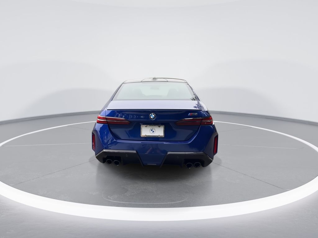 Thumbnail: 2026 BMW M5 - 7