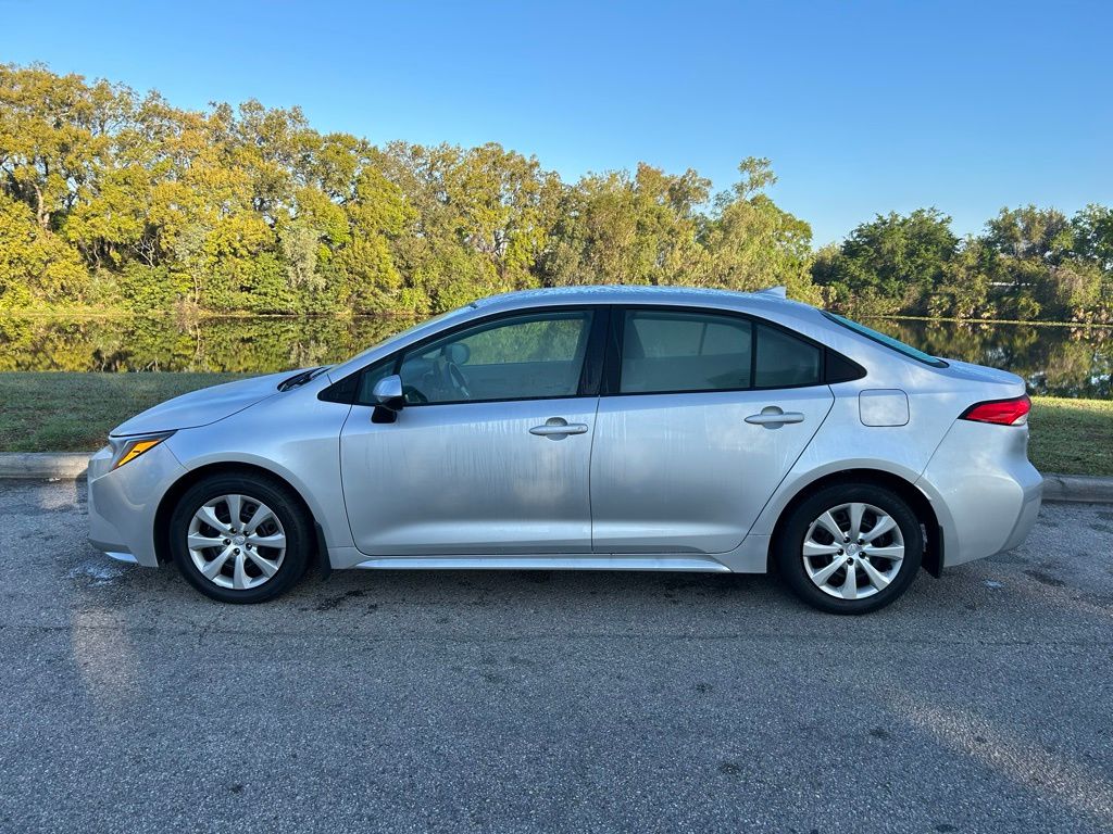 Thumbnail: 2025 Toyota Corolla - 2