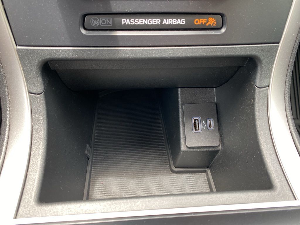 used 2022 Ford Edge car, priced at $22,648