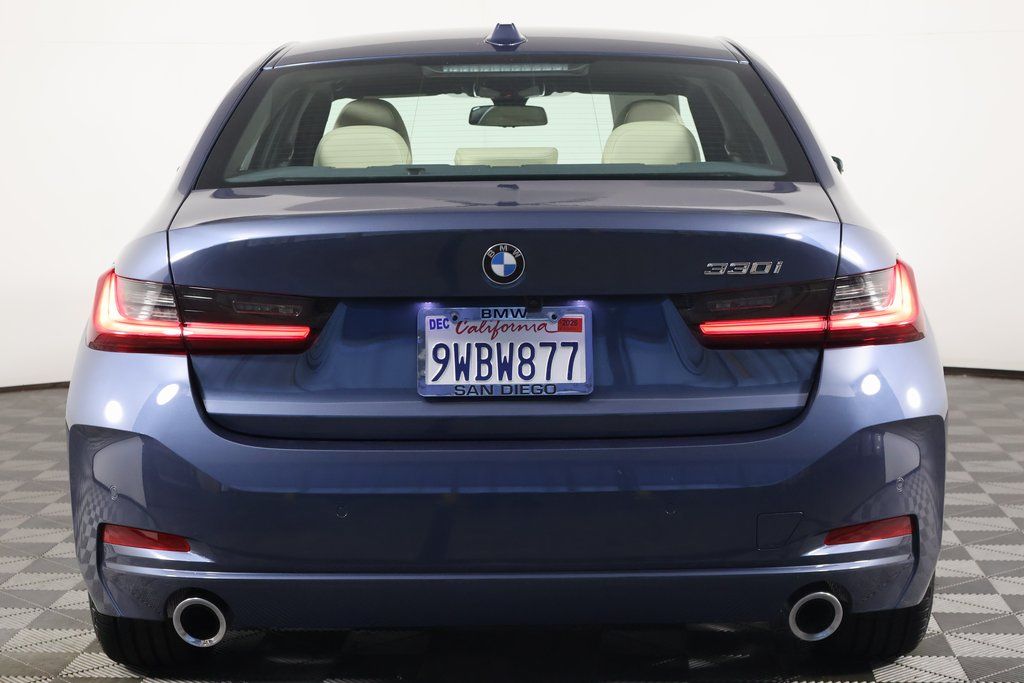 Thumbnail: 2026 BMW 3 Series - 5