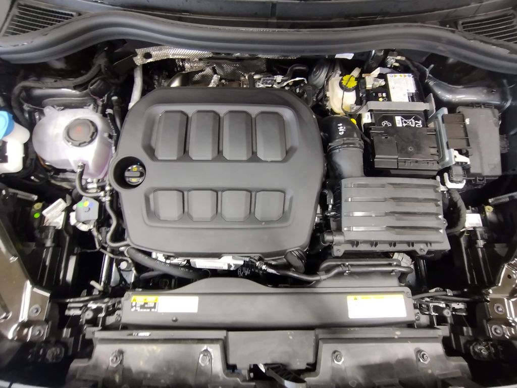 2025 Volkswagen Tiguan 2.0T SE R-Line Black