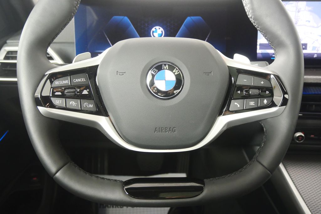 Thumbnail: 2025 BMW 3 Series - 22