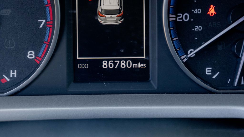 Used 2018 Toyota RAV4 XLE 4D Sport Utility