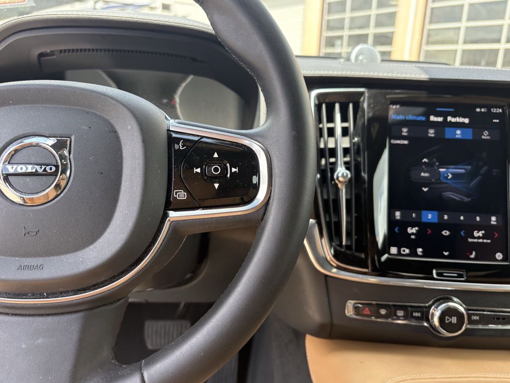 Used 2023 Denim Blue Metallic Volvo Ultimate image 17