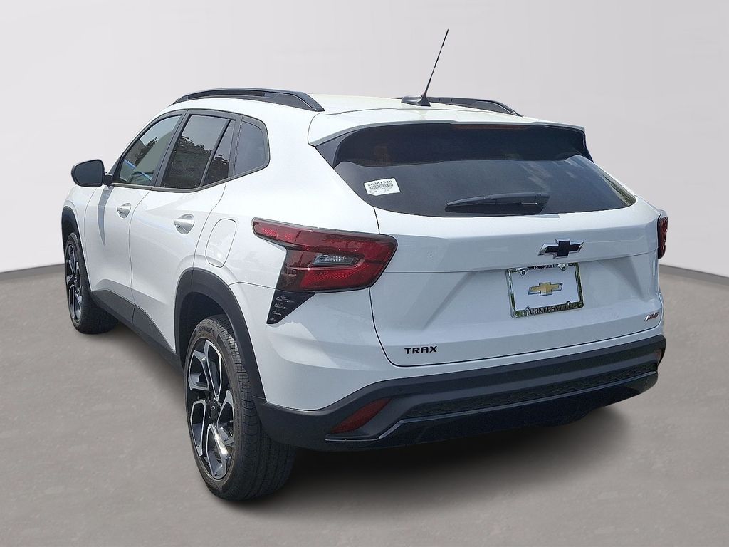 2025 Chevrolet Trax RS 3
