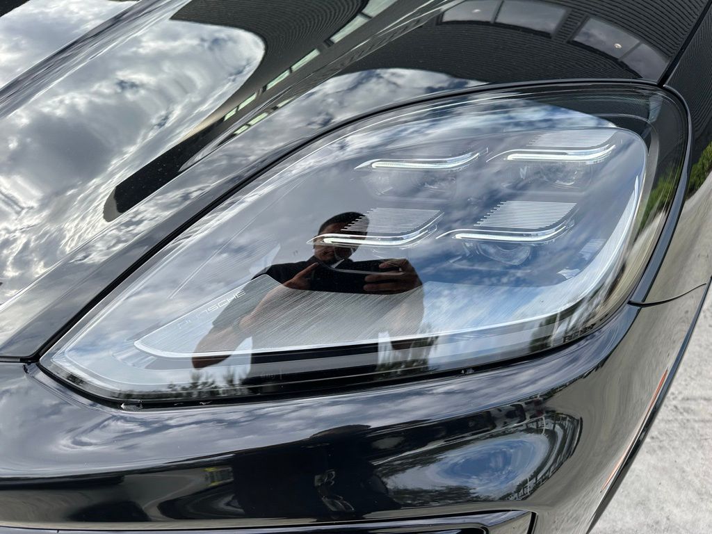 Thumbnail: 2025 Porsche  - 10