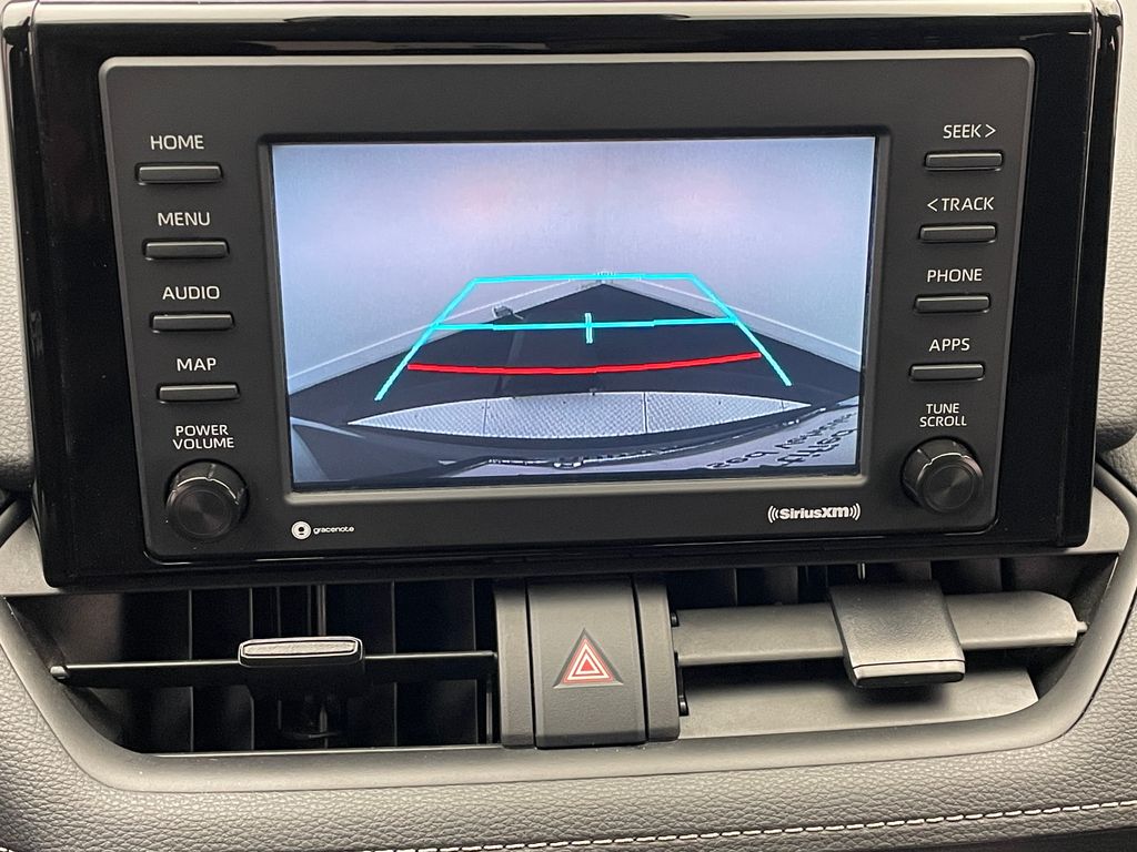 2022 Toyota RAV4 XLE 26