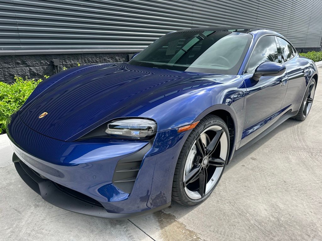 2022 Porsche Taycan  6