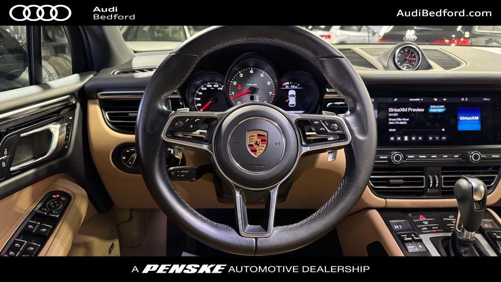 Thumbnail: 2020 Porsche Macan - 13