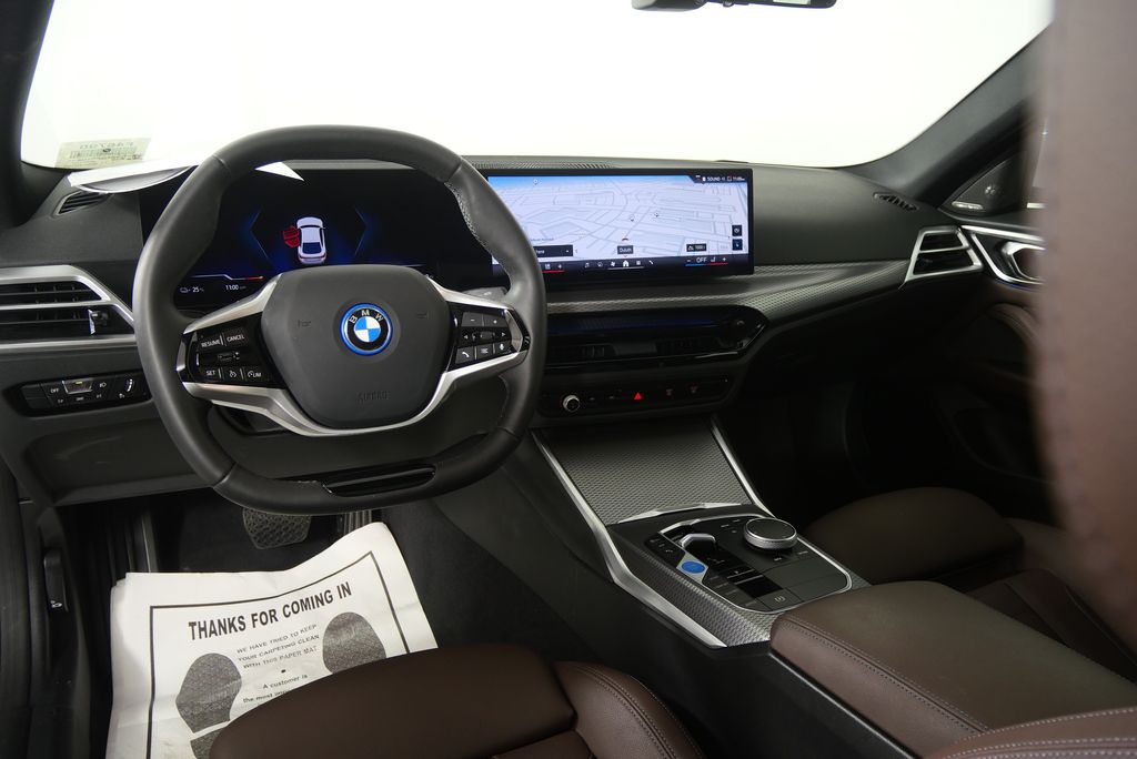 Thumbnail: 2025 BMW i4 - 20