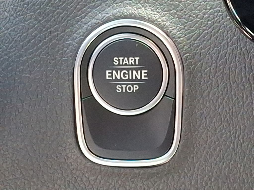 2025 Mercedes-Benz Sprinter 2500 18