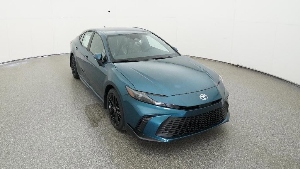 2025 Toyota Camry SE 9