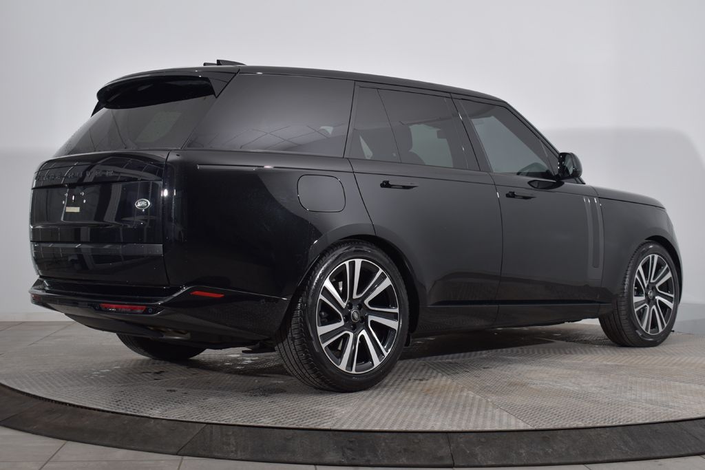Thumbnail: 2023 Land Rover Range Rover - 7