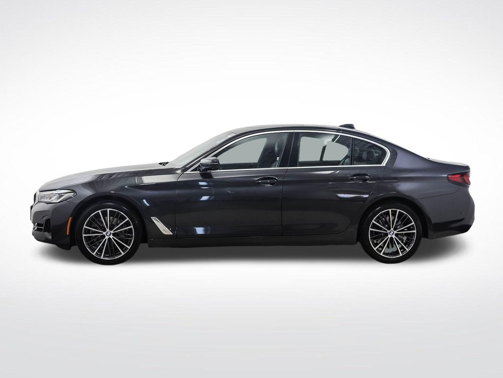 Thumbnail: 2021 BMW 5 Series - 2