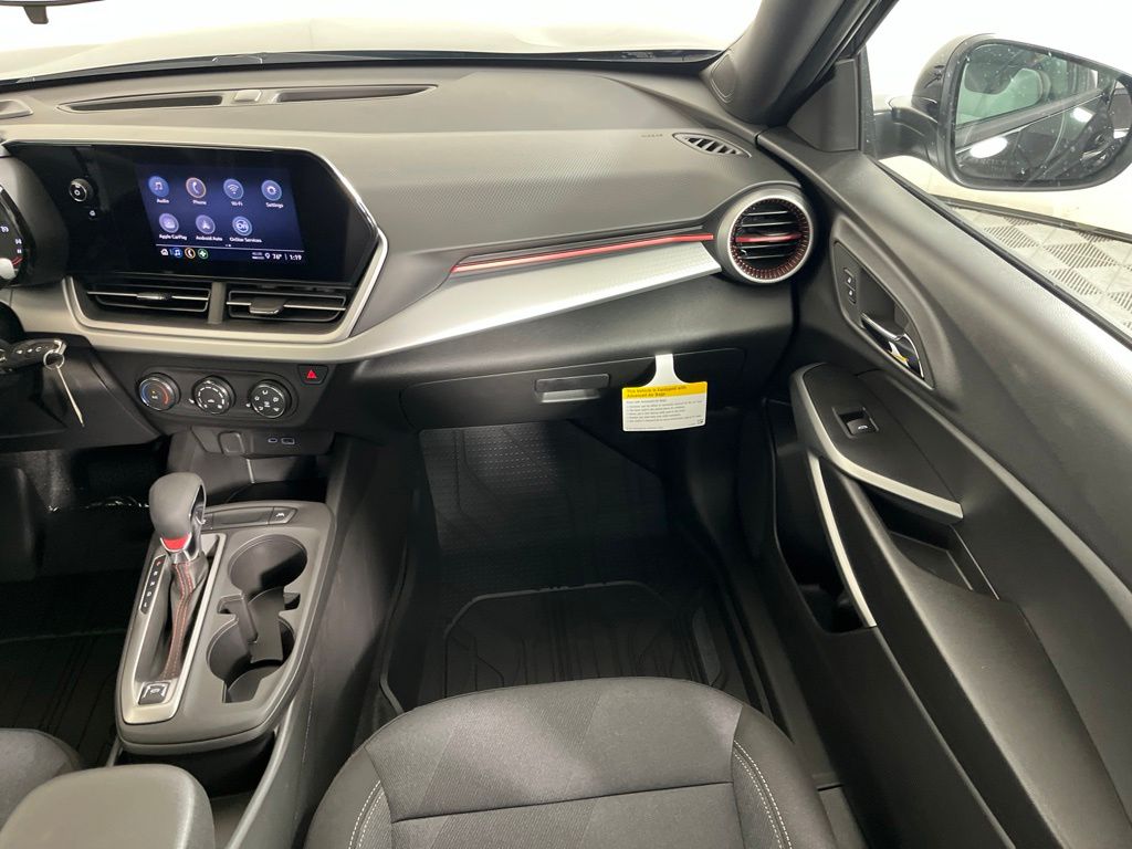 Thumbnail: 2026 Chevrolet Trax - 13