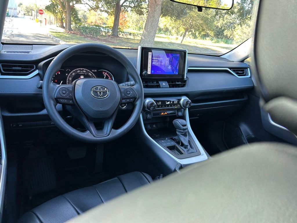 Thumbnail: 2025 Toyota RAV4 - 12