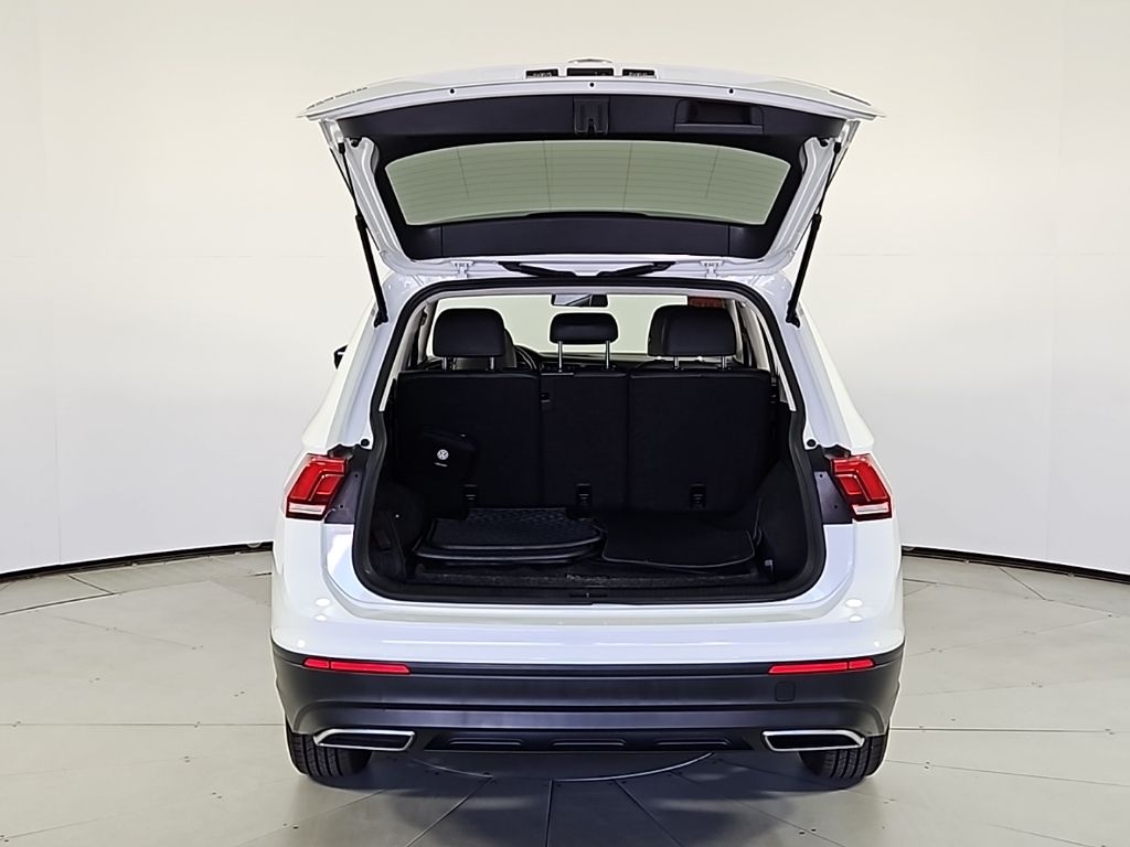 Thumbnail: 2019 Volkswagen Tiguan - 10