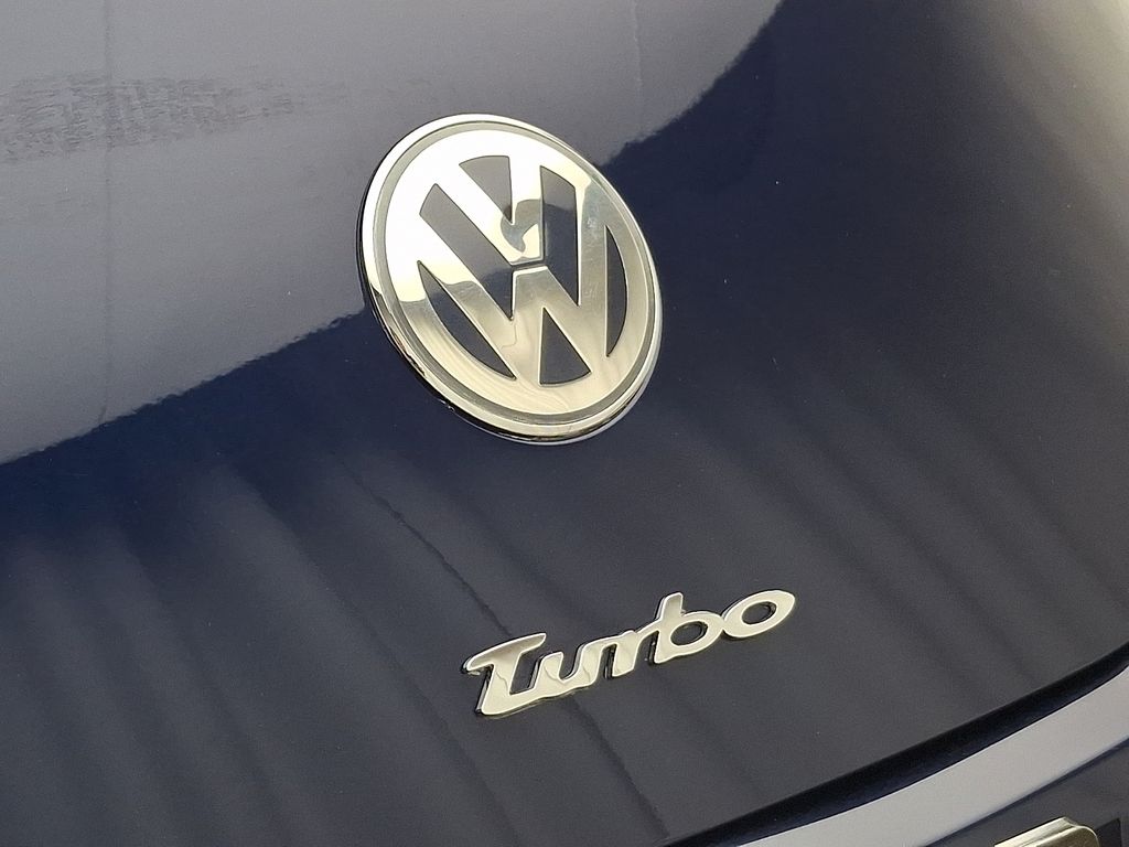 Thumbnail: 2004 Volkswagen Beetle - 30