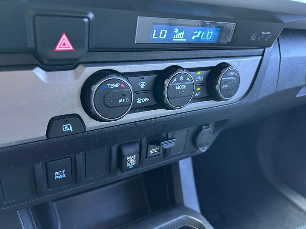 2021 Toyota Tacoma TRD Sport 19