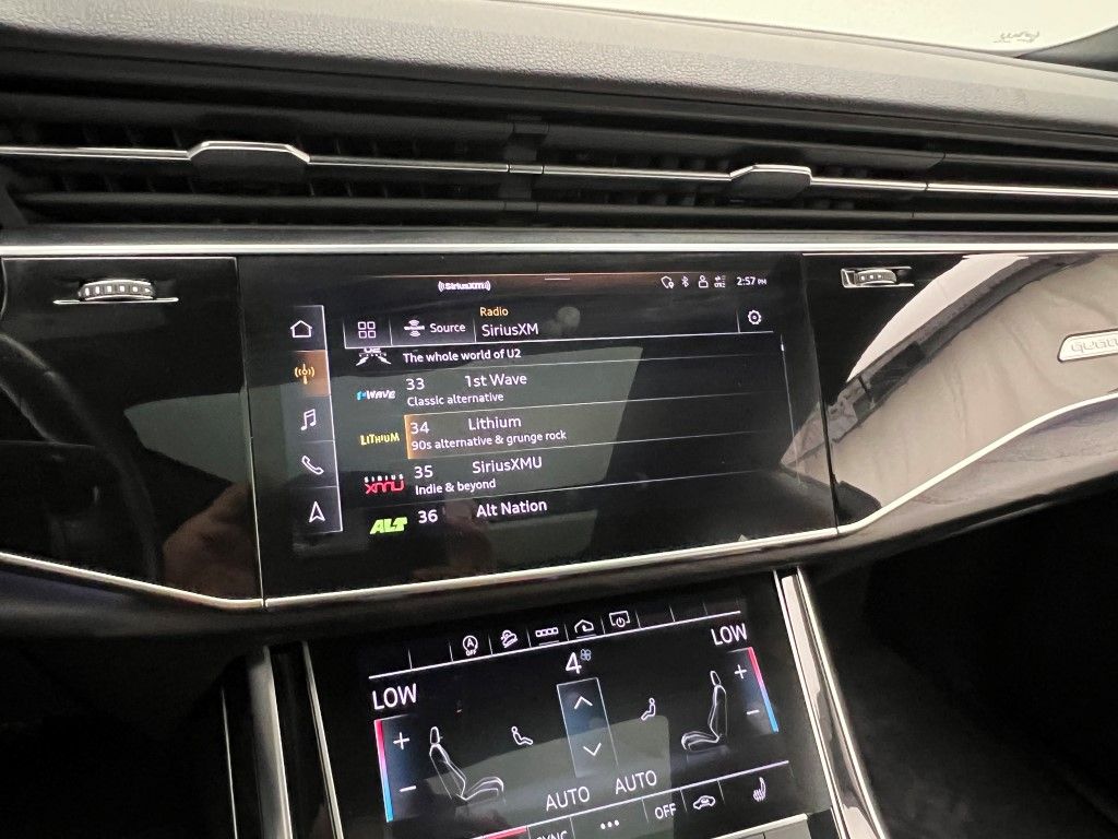 Thumbnail: 2021 Audi Q8 - 30